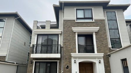 Prime 5 bedroom All ensuite for sale in Peponi rd